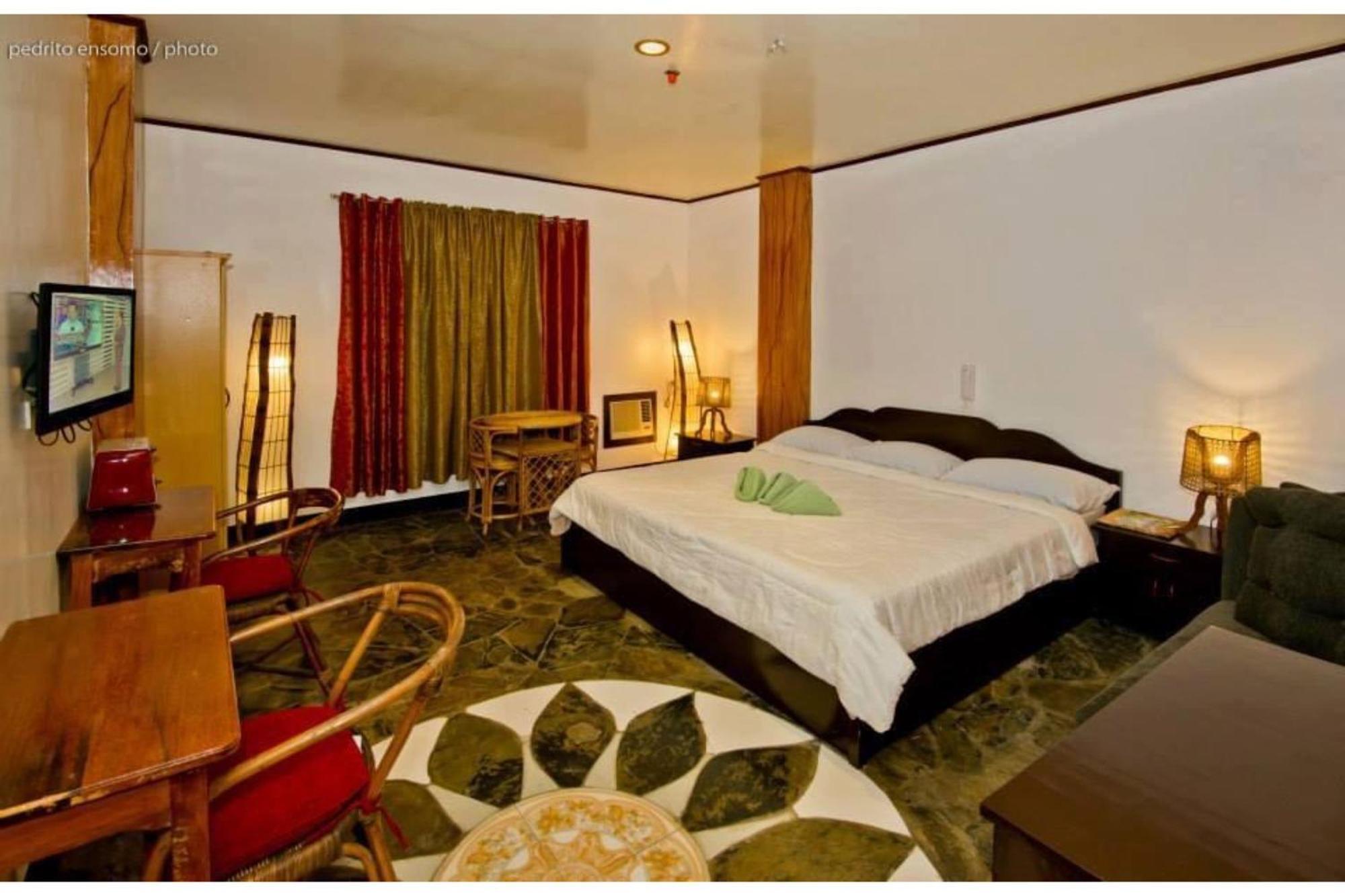 Oyo 880 Flores De Musa Inn Puerto Princesa Zewnętrze zdjęcie