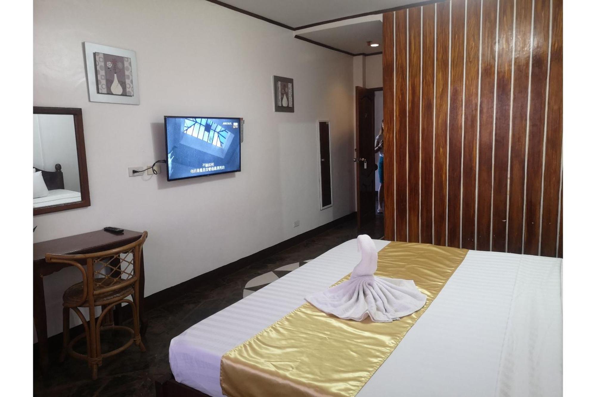 Oyo 880 Flores De Musa Inn Puerto Princesa Zewnętrze zdjęcie