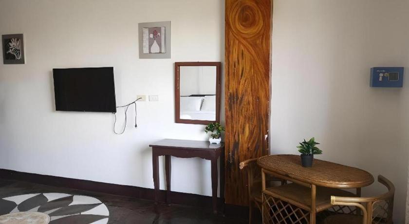 Oyo 880 Flores De Musa Inn Puerto Princesa Zewnętrze zdjęcie
