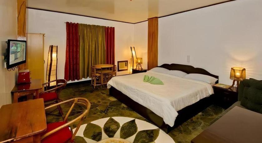 Oyo 880 Flores De Musa Inn Puerto Princesa Zewnętrze zdjęcie